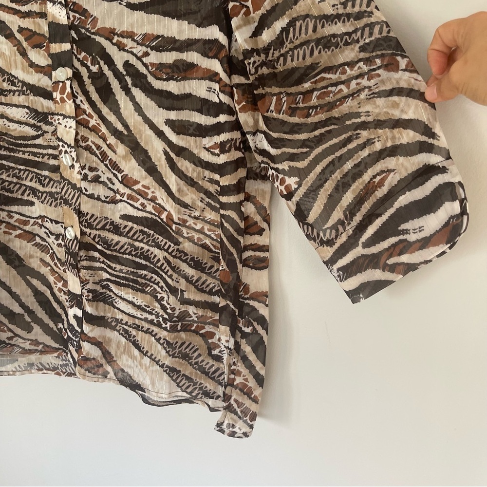 NWOT Drapers & Damons Animal Print Blouse Petite Large Button Front Sheer Light - Picture 2 of 11